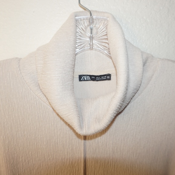 Zara Ribbed Material Turtleneck - Picture 4 of 6